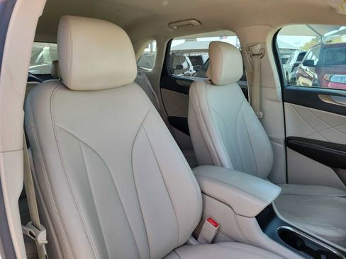 Used 2017 Lincoln MKC Premiere image 14