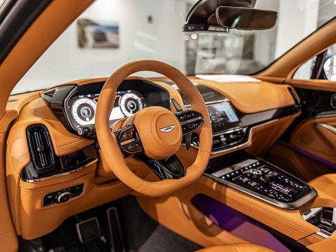 New 2026 Aston Martin DBX 707 image 21