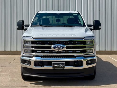 New 2026 Ford F250 XLT w/ XLT Premium Package AWD/4WD image 9