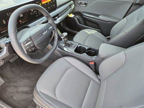 New 2026 Kia K4 EX image 9