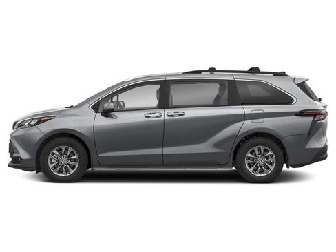 New 2026 Toyota Sienna XLE FWD image 3