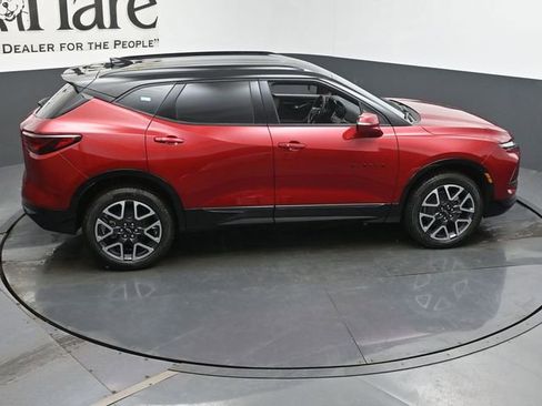 New 2026 Chevrolet Blazer RS w/ LPO, Floor Liner Package FWD image 17