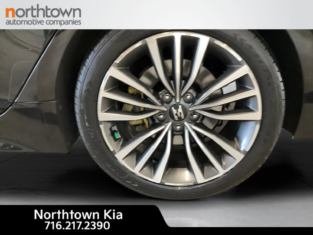 Used 2019 Kia Stinger AWD/4WD image 27