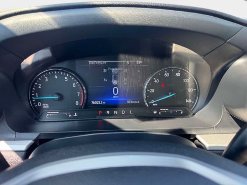 Used 2022 Ford Explorer XLT AWD/4WD image 28