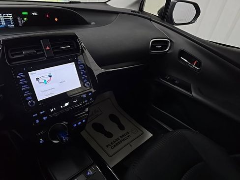 Used 2021 Toyota Prius Prime LE image 25