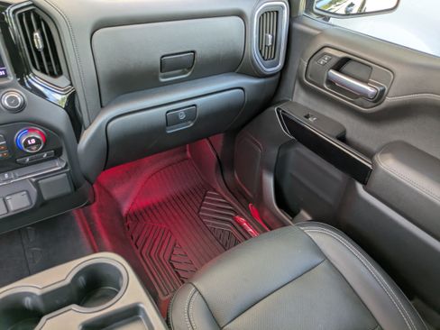 Used 2021 Chevrolet Silverado 1500 RST AWD/4WD image 18