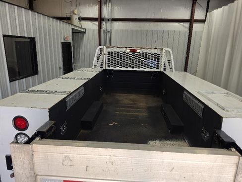 Used 2018 Ford F350 XL w/ Power Equipment Group image 11