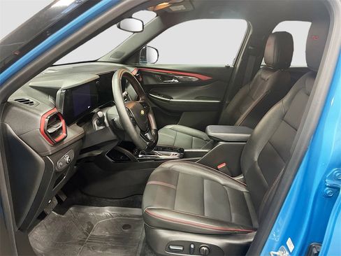 Used 2025 Chevrolet TrailBlazer RS w/ Convenience Package image 21