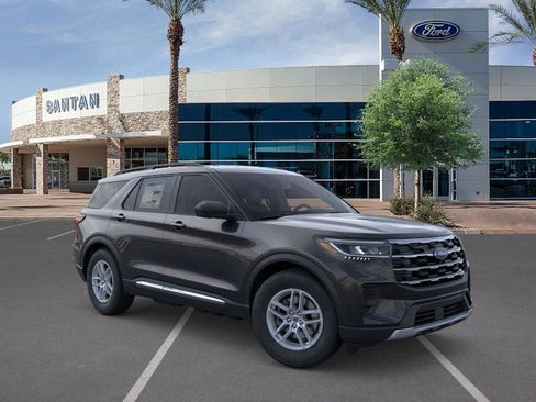 New 2025 Ford Explorer Active image 7