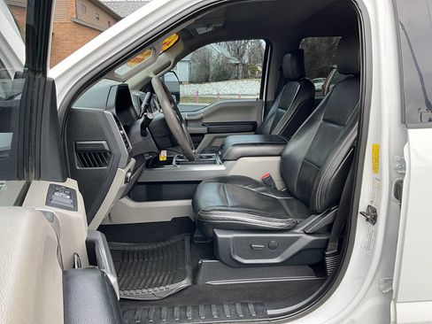 Used 2020 Ford F350 XLT w/ XLT Premium Package image 22