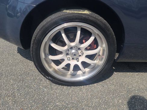 Used 2006 MAZDA MX-5 Miata Touring RWD image 8