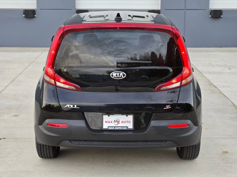 Used 2021 Kia Soul S image 12
