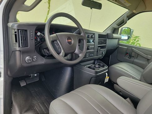 New 2025 GMC Savana 2500 w/ Driver Convenience Package image 28