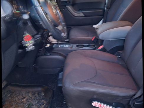 Used 2014 Jeep Wrangler Unlimited Sport w/ Quick Order Package 24S image 7