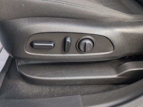 Used 2021 Chevrolet Blazer LT w/ LPO, Black Accent Package image 19