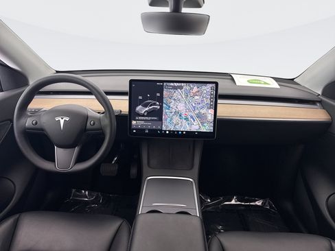 Used 2021 Tesla Model Y Long Range AWD/4WD image 14