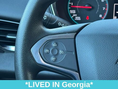 Used 2021 Chevrolet Traverse LS image 23