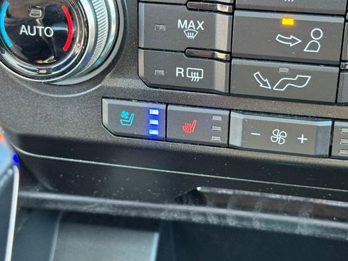 Used 2020 Ford F150 Platinum w/ Equipment Group 701A Luxury AWD/4WD image 21