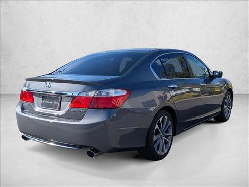 Used 2015 Honda Accord Sport image 5