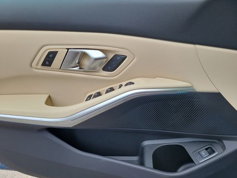 New 2026 BMW 330i Sedan w/ Convenience Package RWD image 19