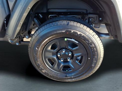New 2026 Jeep Gladiator Sport AWD/4WD image 8