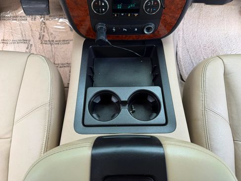 Used 2007 Chevrolet Avalanche LT w/ LT Preferred Equipment Group RWD image 13