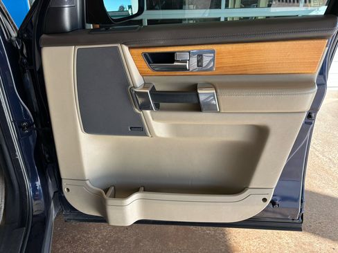 Used 2014 Land Rover LR4 HSE LUX image 23