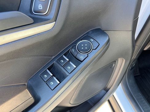 Used 2022 Ford Escape SE image 14