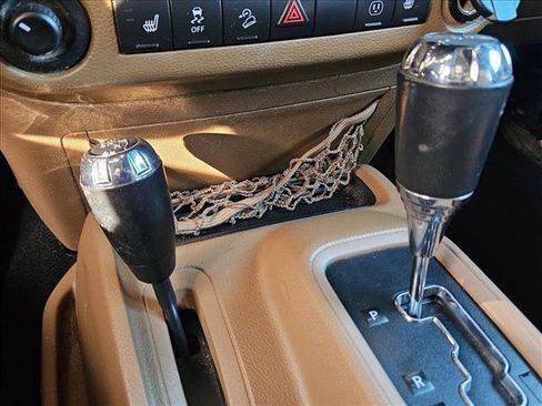 Used 2014 Jeep Wrangler Unlimited Rubicon w/ Connectivity Group image 12