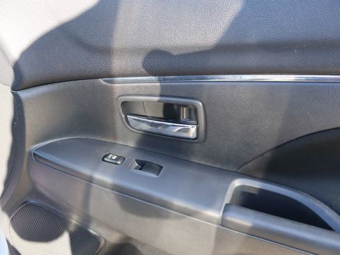 Used 2021 Mitsubishi Outlander Sport LE image 12