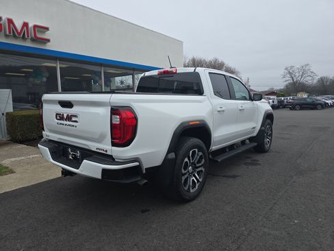 Used 2023 GMC Canyon AT4 w/ AT4 Premium Package AWD/4WD image 3