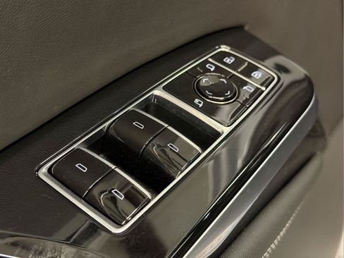 Used 2026 Cadillac Escalade ESV Sport AWD/4WD image 28