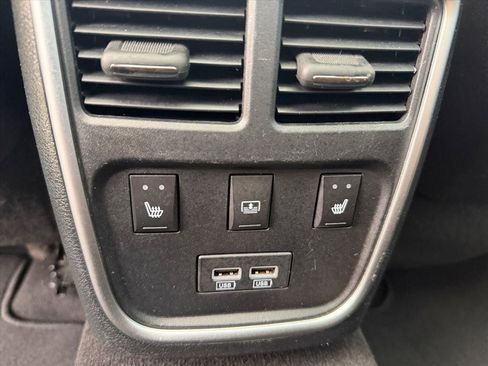 Used 2020 Chrysler 300 Limited image 26