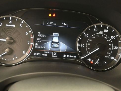 Used 2023 INFINITI QX80 Sensory w/ All-Season Package image 8