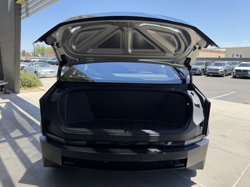 Used 2024 Tesla Cybertruck AWD Crew Cab image 51
