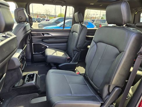 New 2026 Jeep Grand Wagoneer Limited AWD/4WD image 28