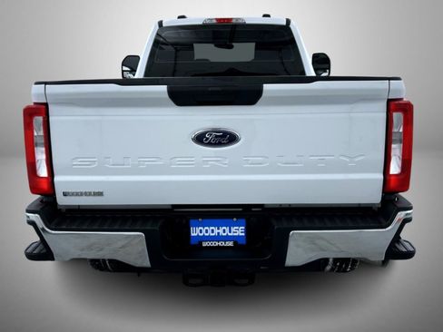 Used 2025 Ford F250 XL w/ XL Chrome Package image 6