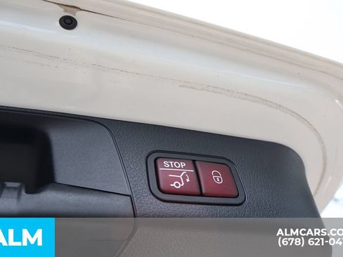 Used 2024 Mercedes-Benz GLB 250 image 24