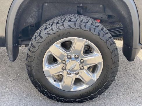 Used 2020 Chevrolet Silverado 2500 LTZ w/ LTZ Premium Package AWD/4WD image 37