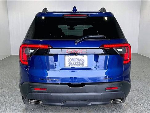 Used 2023 GMC Acadia SLE image 6