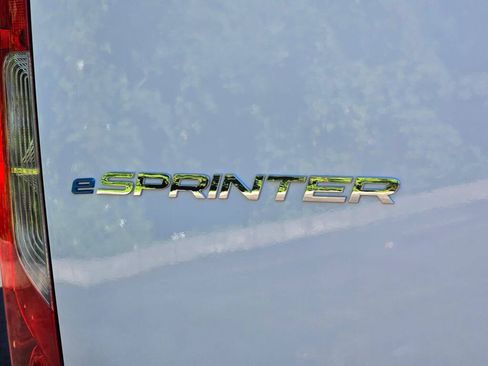 New 2025 Mercedes-Benz eSprinter 170 Cargo image 14