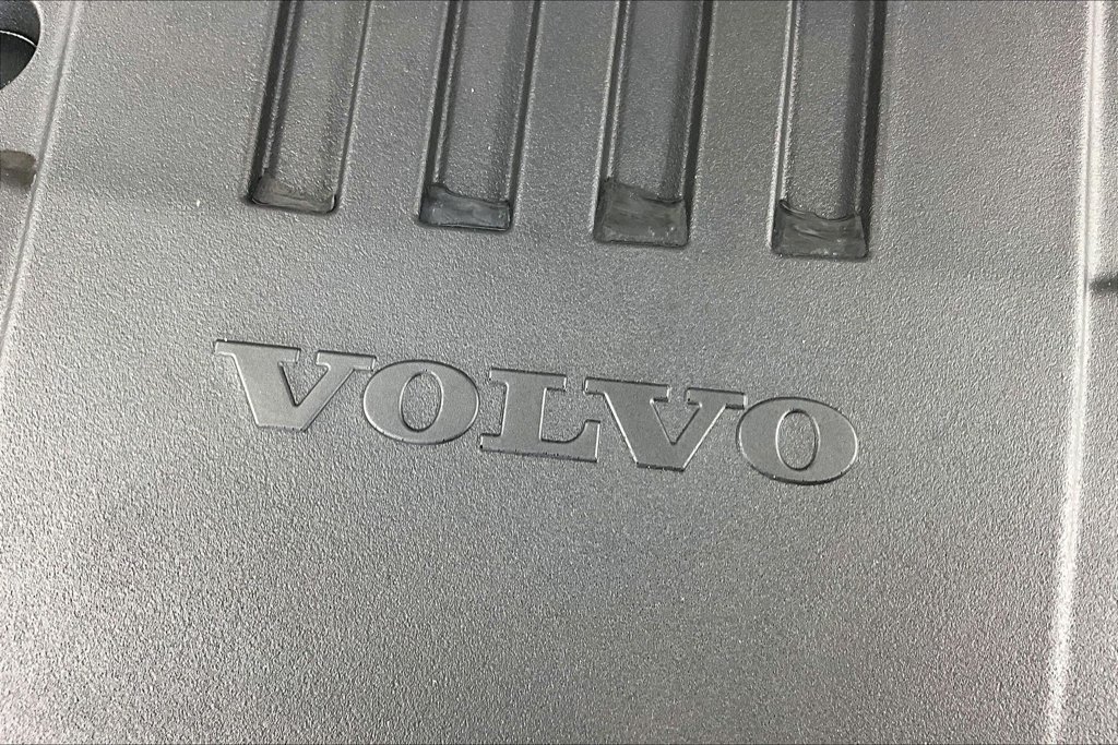 Used 2025 Volvo V60 B5 Cross Country Plus AWD/4WD image 31
