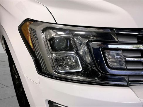 Used 2019 Ford Expedition Max Limited RWD image 25