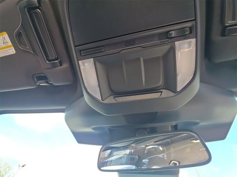 New 2026 Subaru Forester Base image 22