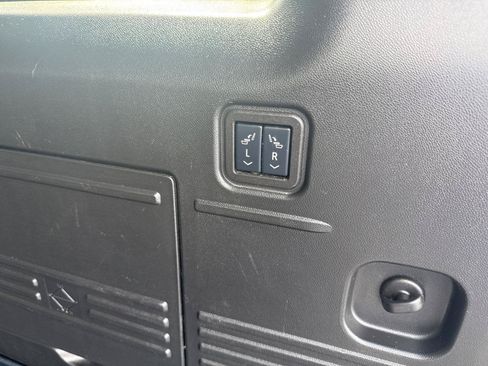 Used 2025 GMC Hummer EV 3X AWD/4WD image 14