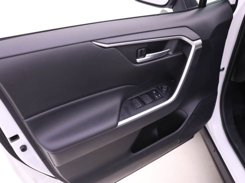 Used 2024 Toyota RAV4 XLE image 8