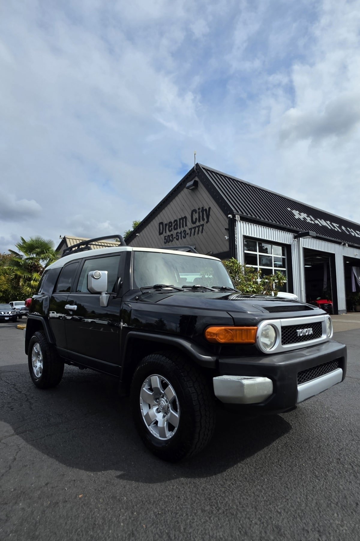 Used 2008 Toyota FJ Cruiser 4WD image 2