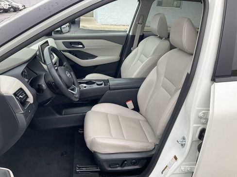 Certified 2023 Nissan Rogue SV w/ SV Premium Package image 12