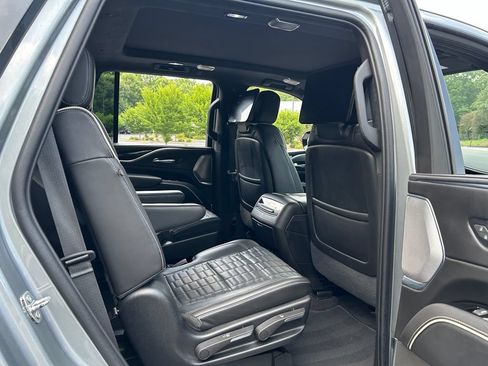 Used 2023 Cadillac Escalade V AWD/4WD image 52