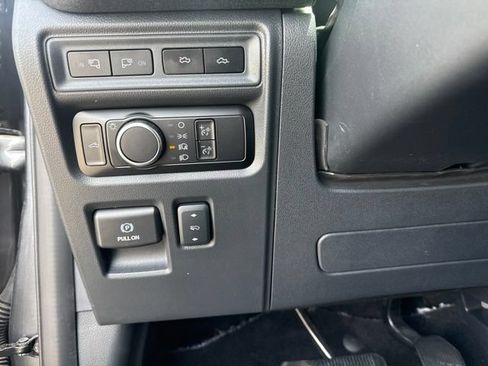 Used 2024 Ford F150 Lightning Lariat AWD/4WD image 15
